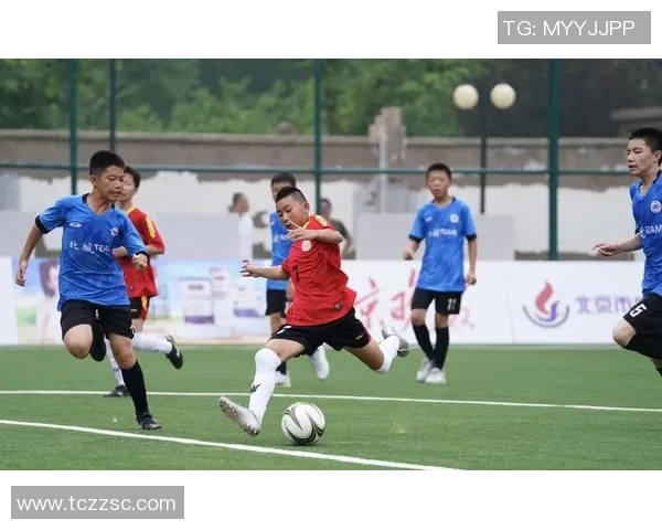 恒大与沙尔克04精彩对决集锦回顾赛场瞬间尽显足球魅力与激情 恒大与沙尔克04精彩对决集锦回顾赛场瞬间尽显足球魅力与激情